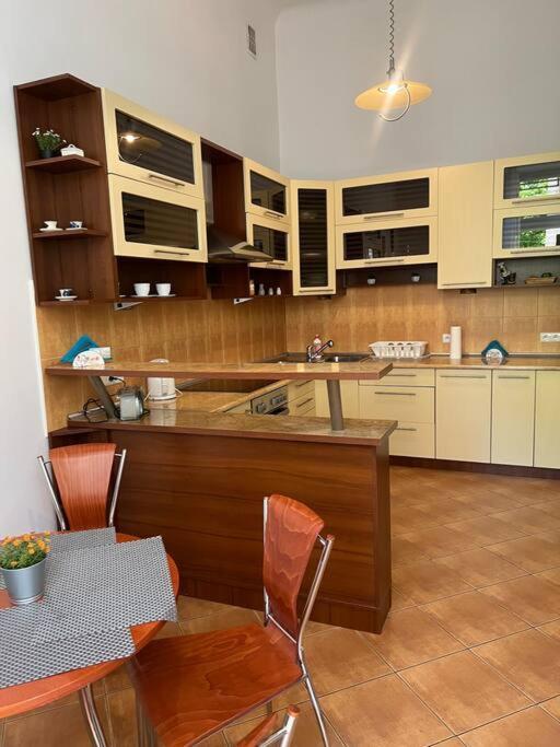 Grodzka / Apartment With Balcony Cracovia Esterno foto